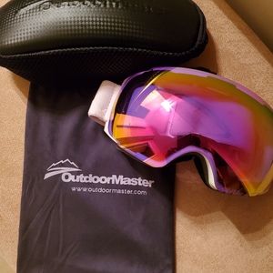 Outdoormaster Women's Ski Goggles